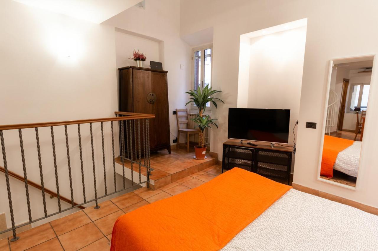Trastevere Four Seasons Trilussa 1 Рим Екстер'єр фото